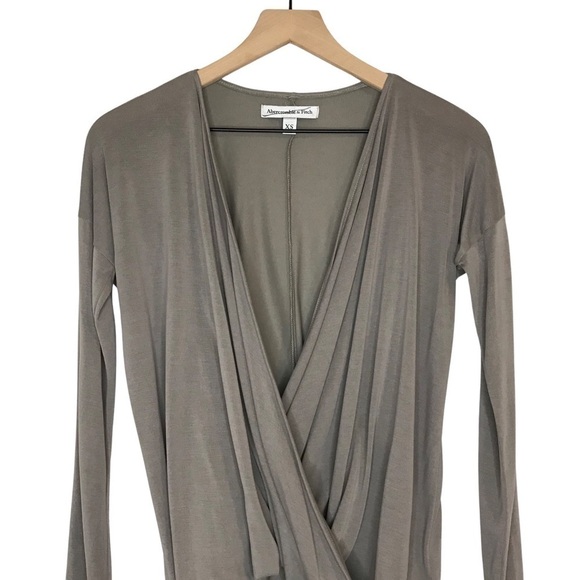 Abercrombie & Fitch Long Sleeve Wrap Blouse Top - Picture 4 of 10